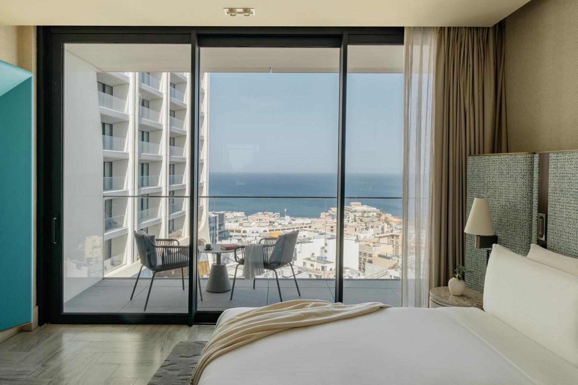 Me Malta By Melia Hotel St. Julian's Exterior foto